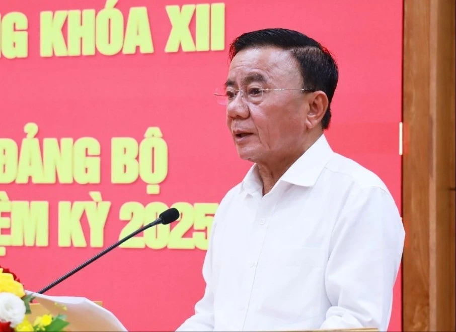 Thường trực Ban Bí thư Trần Cẩm Tú.