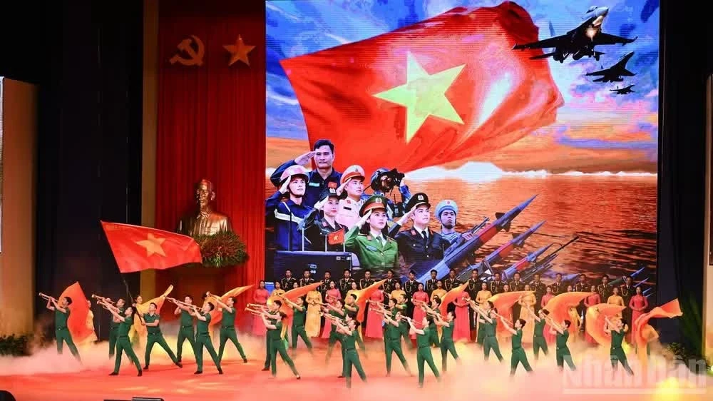 Một tiết mục văn nghệ đặc sắc được biểu diễn tại hội nghị. (Ảnh: TRẦN HẢI)