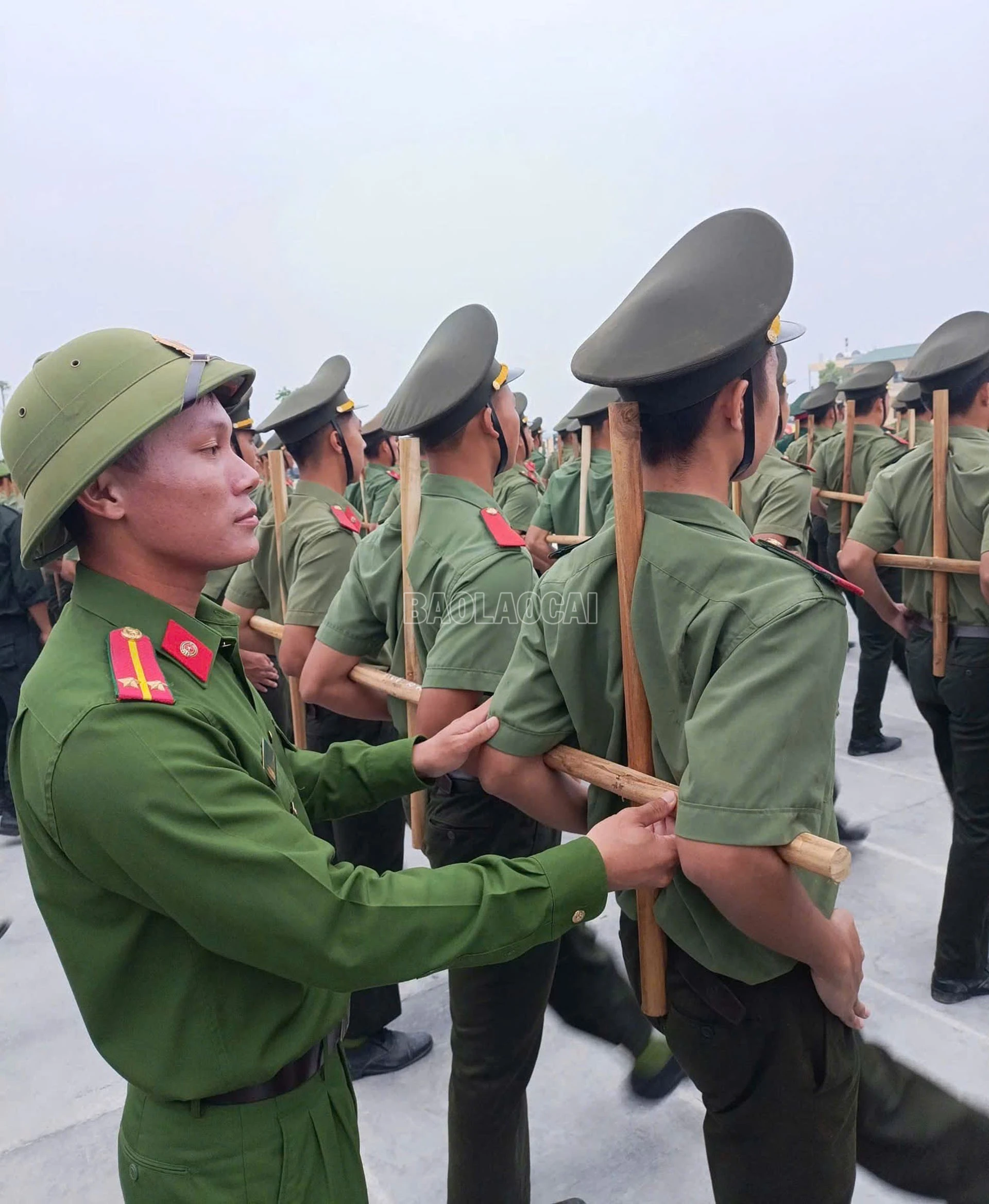 baolaocai-c_31-8-canh-sat2.jpg