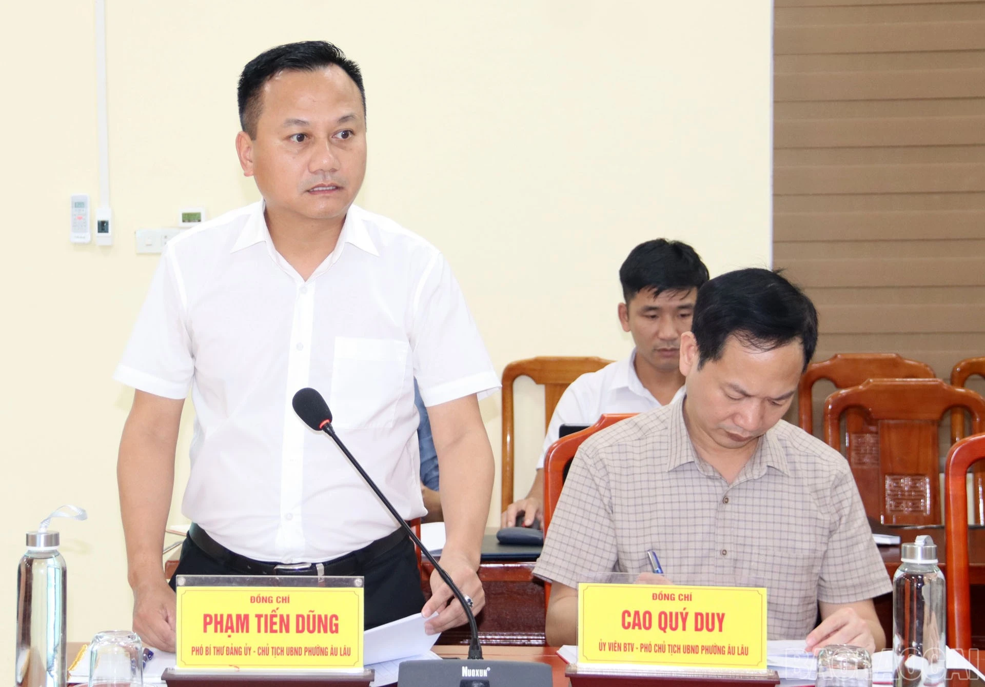 baolaocai-br_anh-thanh-nghi-lanh-dao-ubnd-phuong-phat-bieu-y-kien-2.jpg