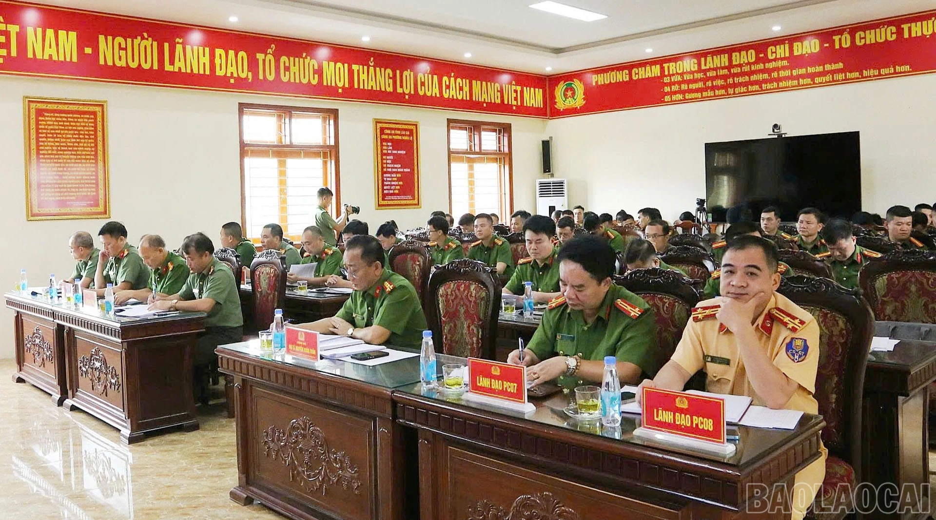 baolaocai-br_dai-bieu-du.jpg