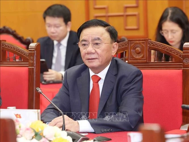 Đồng chí Trần Cẩm Tú, Uỷ viên Bộ Chính trị, Thường trực Ban Bí thư phát biểu tại buổi tiếp.
