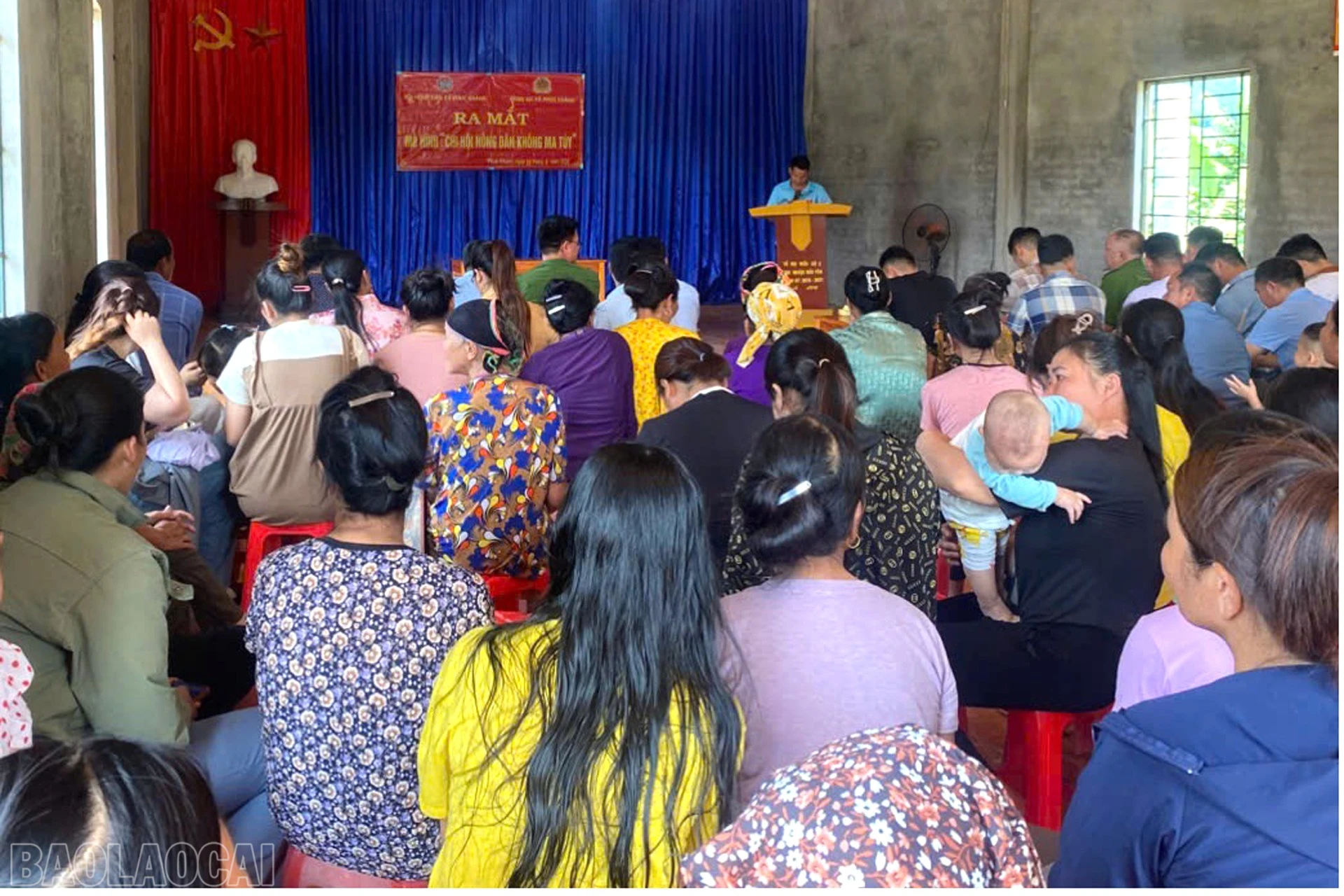 Quang cảnh buổi lễ ra mắt.