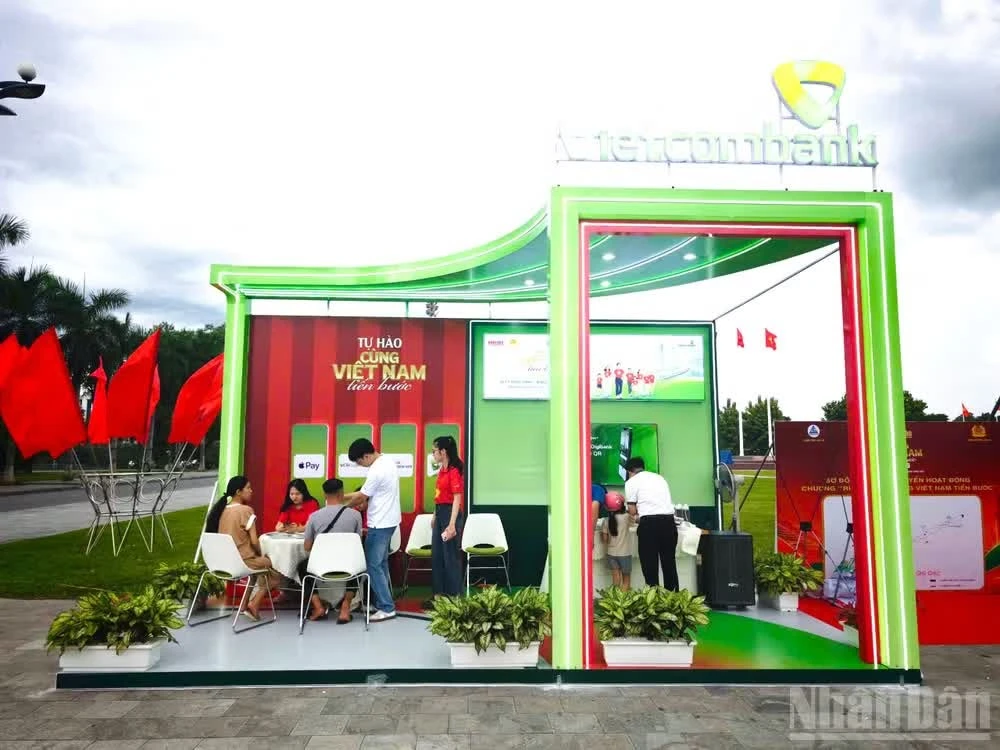 Gian hàng của Vietcombank Yên Bái.