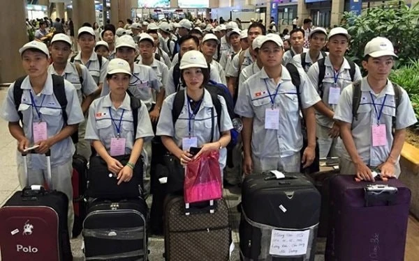 Quy định mới nhất về hỗ trợ người lao động Việt Nam đi làm việc ở nước ngoài theo hợp đồng.