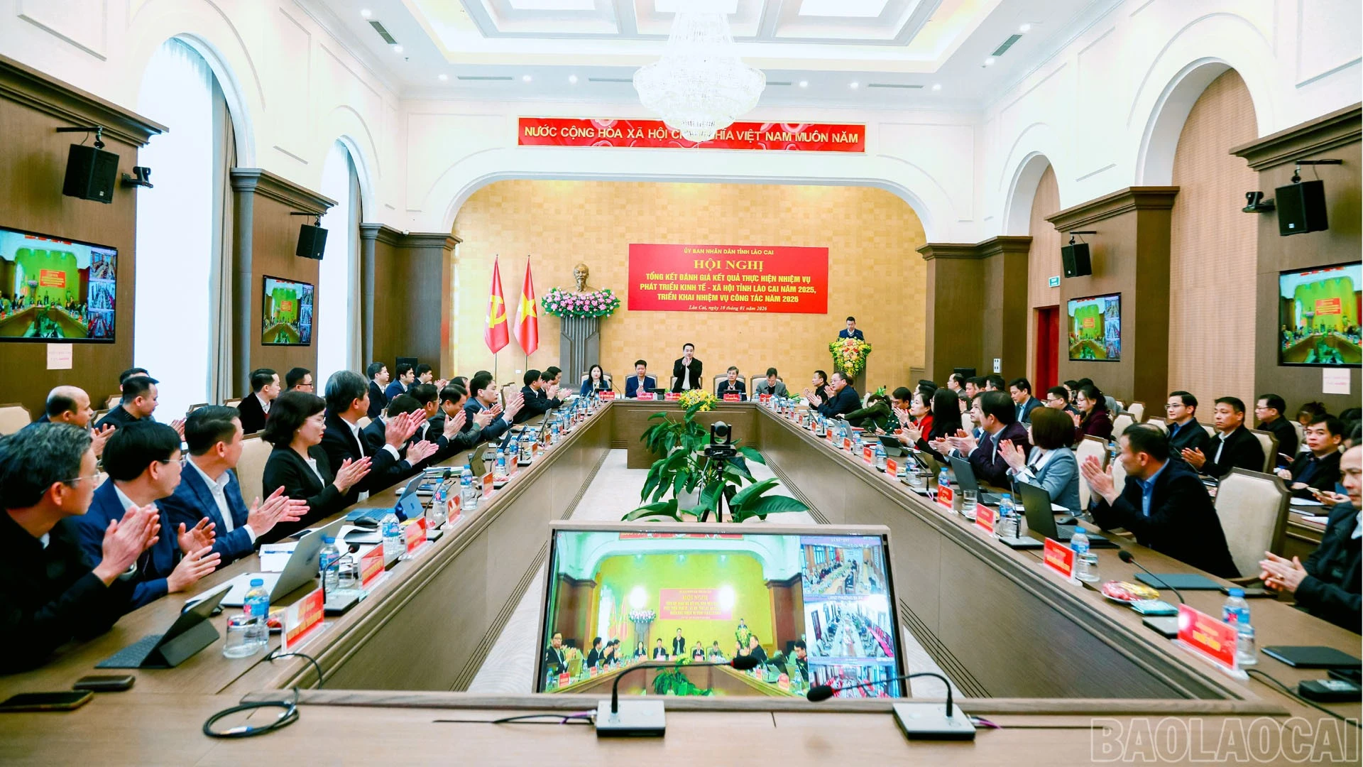 10-1-quangcanh.jpg