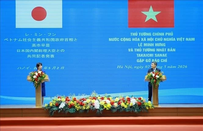Thủ tướng Lê Minh Hưng và Thủ tướng Nhật Bản Takaichi Sanae gặp gỡ báo chí.