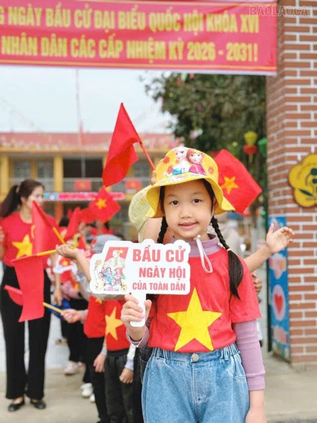baolaocai-tr_be-con.jpg