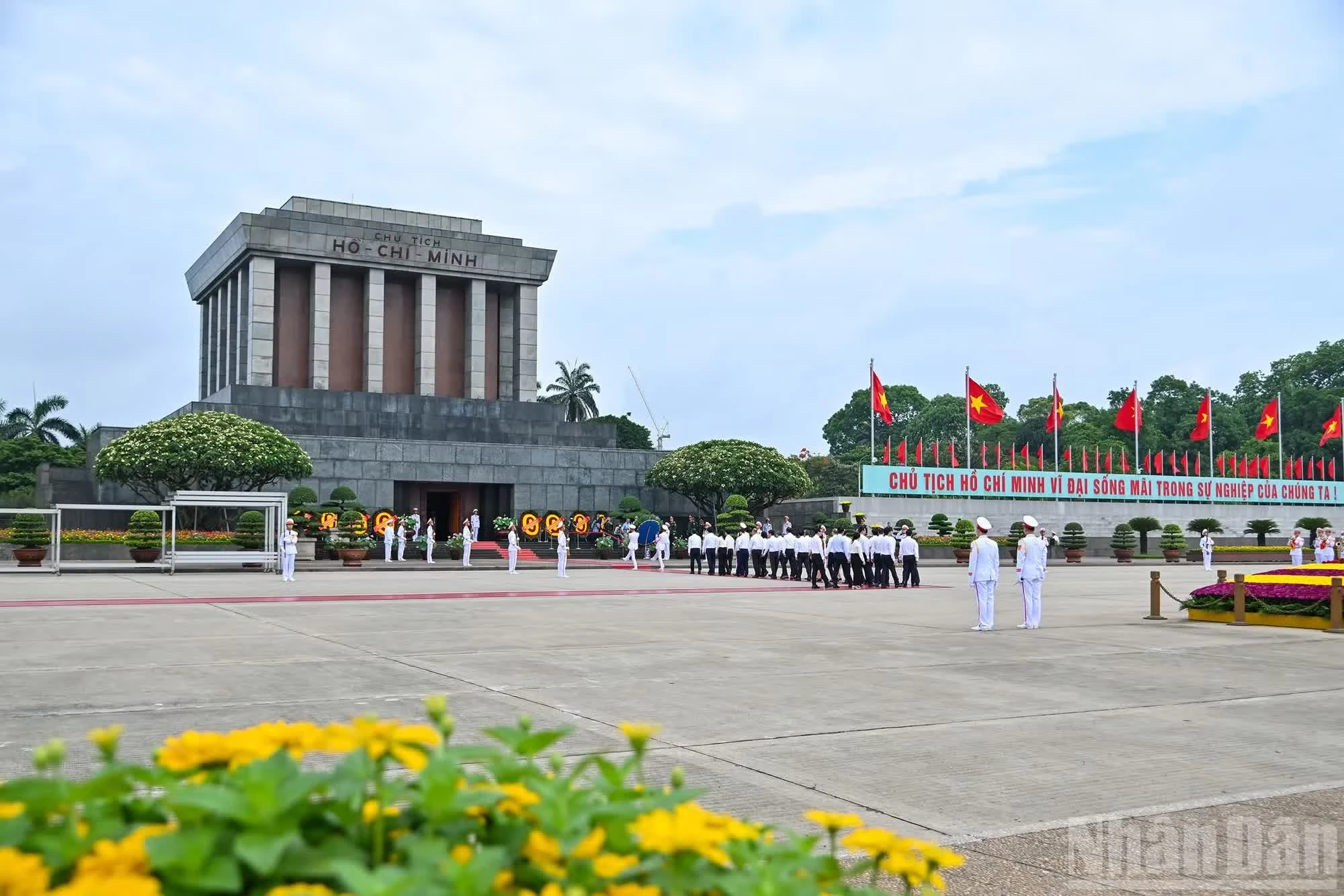 Quang cảnh buổi lễ tại Quảng trường Ba Đình.