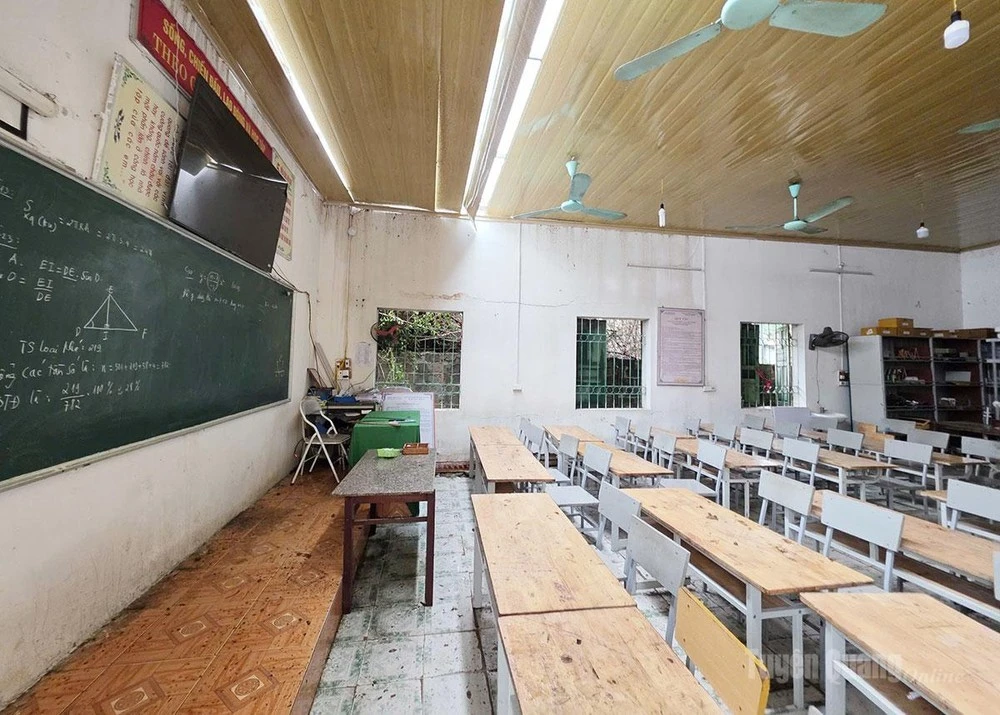 Trường THCS Mỹ Bằng (tỉnh Tuyên Quang) phải cho học sinh nghỉ học do các phòng học bị hư hỏng.