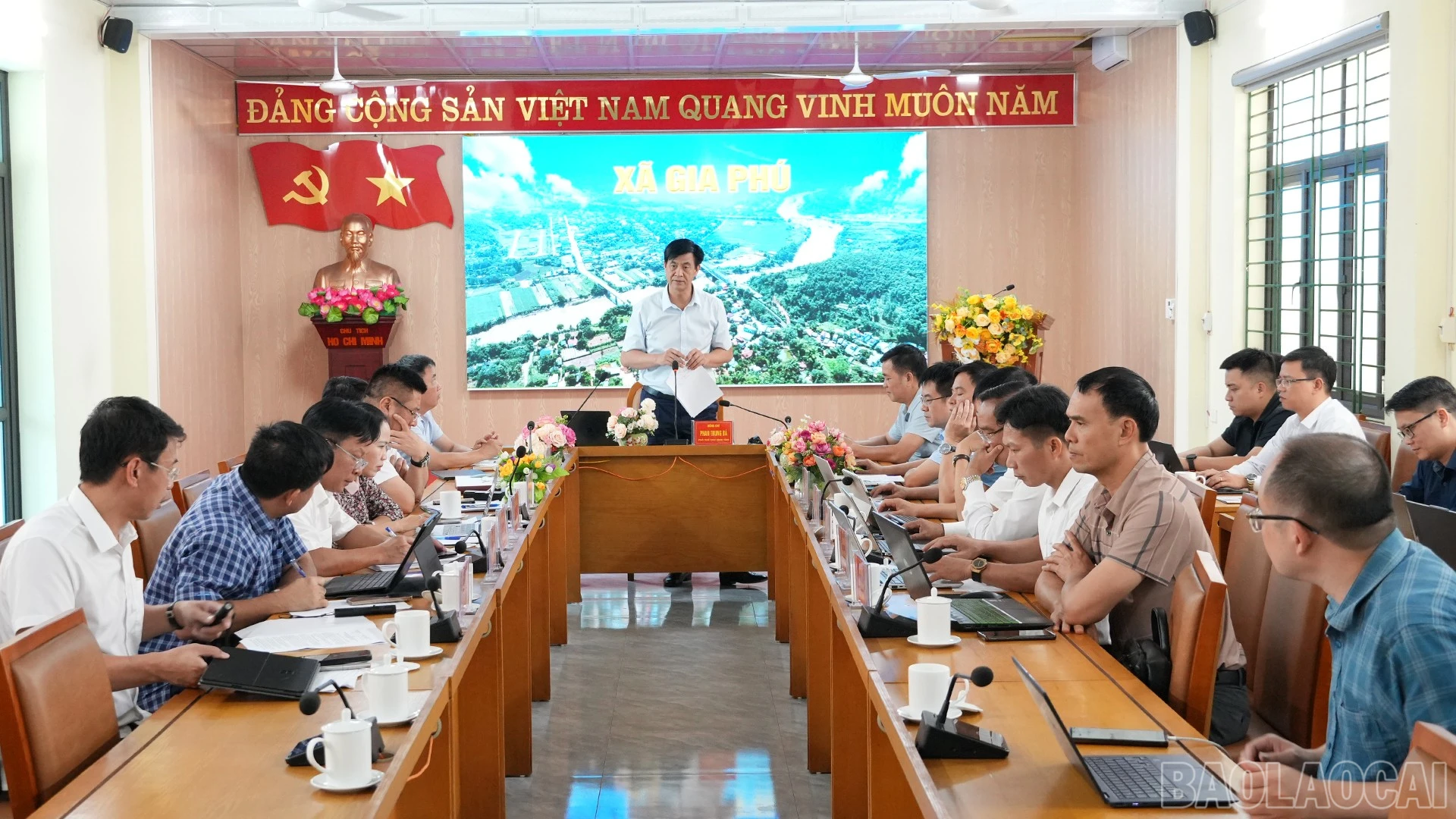 baolaocai-br_ong-ba4.jpg