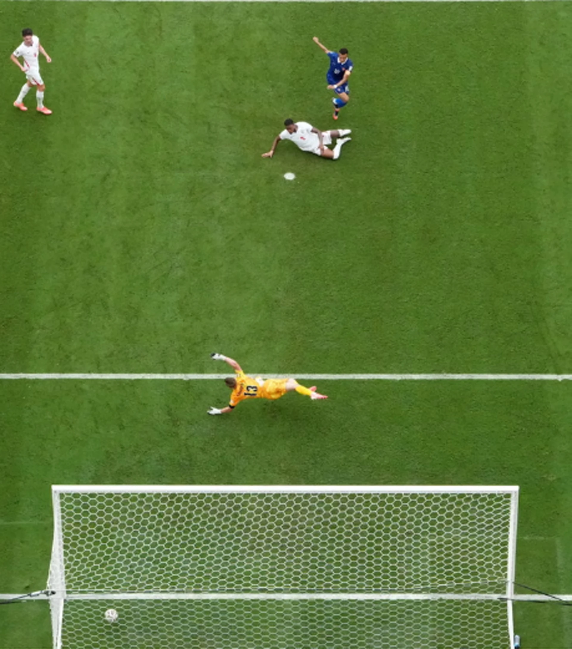 Ảnh: Cristóbal Herrera/EPA