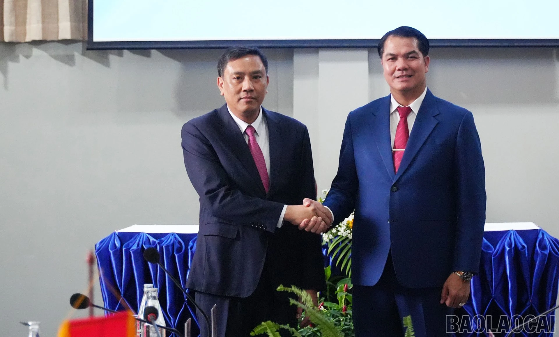 1-8-ong-giang3.jpg