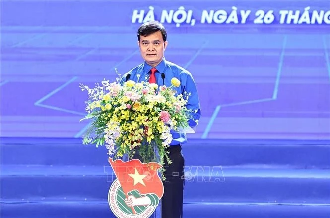 Đồng chí Bùi Quang Huy, Ủy viên Trung ương Đảng, Bí thư thứ nhất Trung ương Đoàn phát biểu.