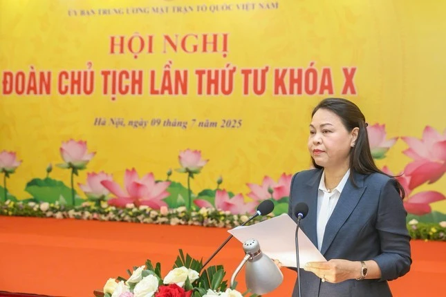 Bà Nguyễn Thị Thu Hà, Ủy viên Trung ương Đảng, Phó Chủ tịch –Tổng Thư ký Ủy ban Trung ương MTTQ Việt Nam.
