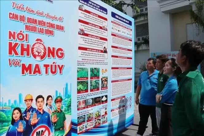 Đông đảo công nhân lao động tham quan triển lãm chuyên đề “Phòng, chống ma túy trong công nhân lao động” tại TP Hồ Chí Minh. Ảnh minh họa: Thanh Vũ/TTXVN