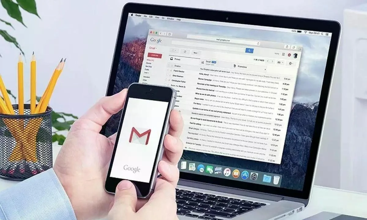 Từ 1/7, hành vi che giấu tên, địa chỉ điện tử của mình hoặc giả mạo tên, địa chỉ điện tử của tổ chức, cá nhân khác khi gửi thư điện tử, tin nhắn có thể bị phạt từ 50-70 triệu đồng.