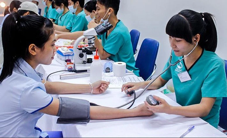 Từ năm 2026, tổ chức khám sức khỏe định kỳ miễn phí cho người dân.