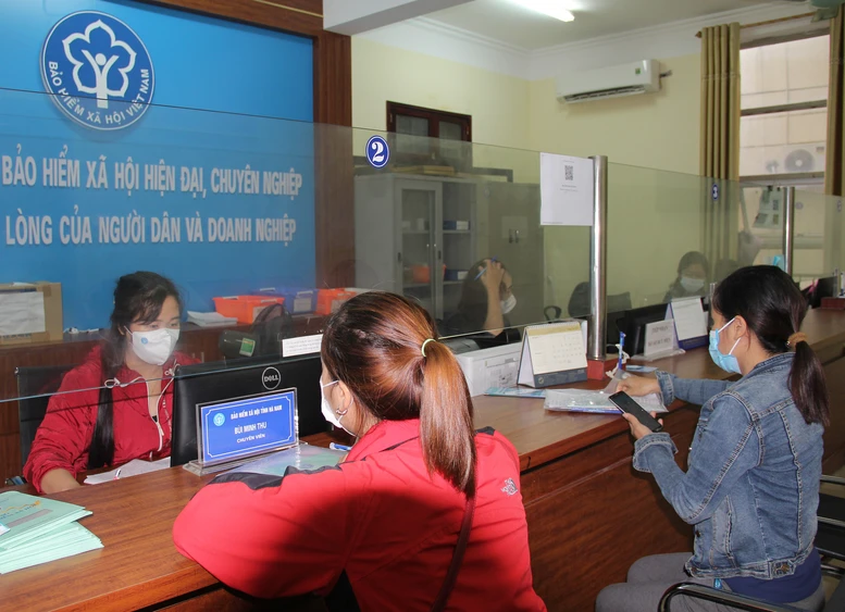 Mức đóng bảo hiểm thất nghiệp bằng 1% tiền lương tháng.