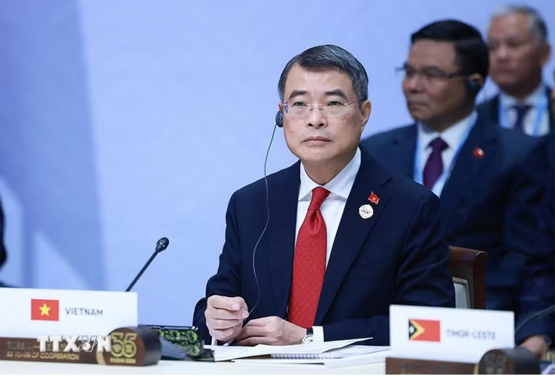 18-6-thutuong.jpg