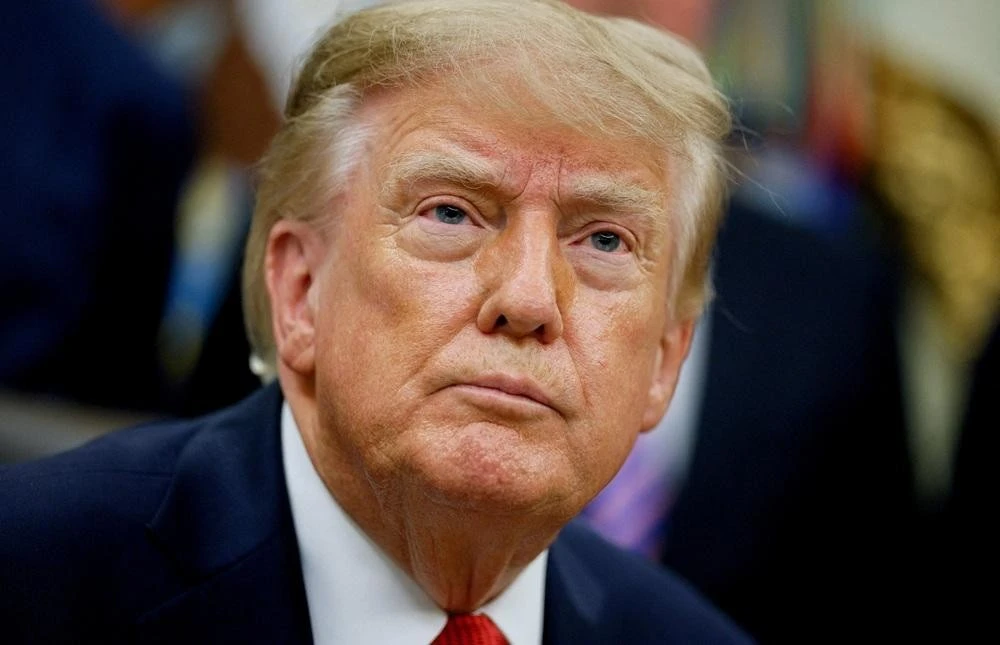 Ông Trump ký luật trừng phạt Nga liên quan xung đột Ukraine. Ảnh: Reuters