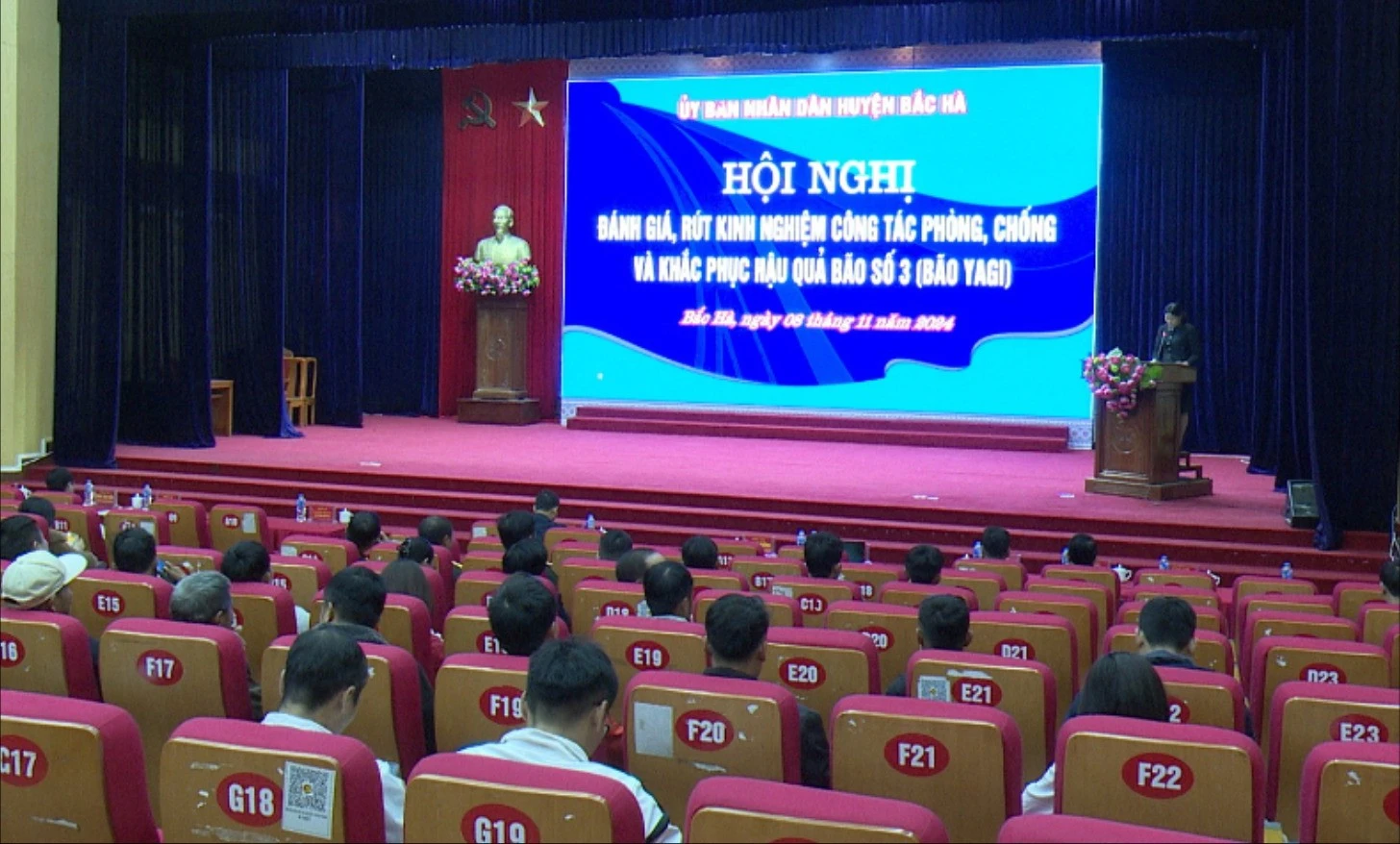 quang-canh-hoi-nghi-3921.jpg