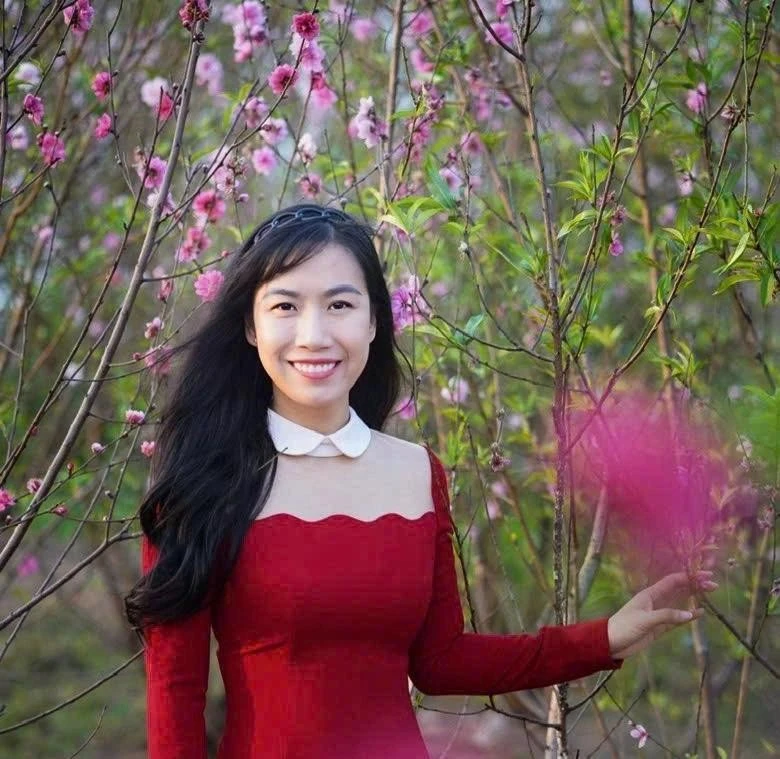 Theo Ths. Nguyễn Phương Linh, không nhất thiết phải đặt nặng chuyện Tết xưa hay Tết nay, vì điều quan trọng nhất vẫn là giữ vững giá trị cốt lõi của Tết - dịp để gia đình sum vầy, tưởng nhớ tổ tiên, trao đi yêu thương và chào đón khởi đầu mới (Ảnh; NVCC)
