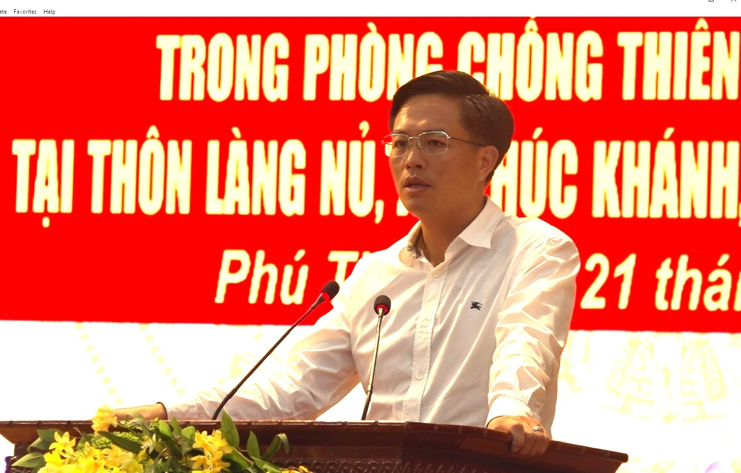 dong-chi-bi-thu-huyen-uy-bao-yen-hoang-quoc-bao-phat-bieu.jpg