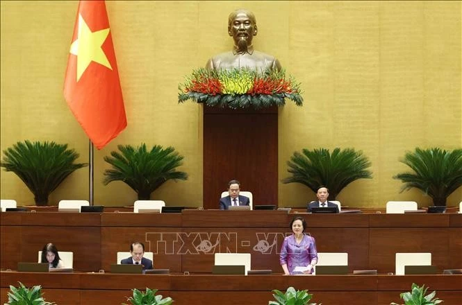 Bộ trưởng Bộ Nội vụ Phạm Thị Thanh Trà phát biểu giải trình, làm rõ một số vấn đề đại biểu Quốc hội nêu. Ảnh: Phương Hoa/TTXVN
