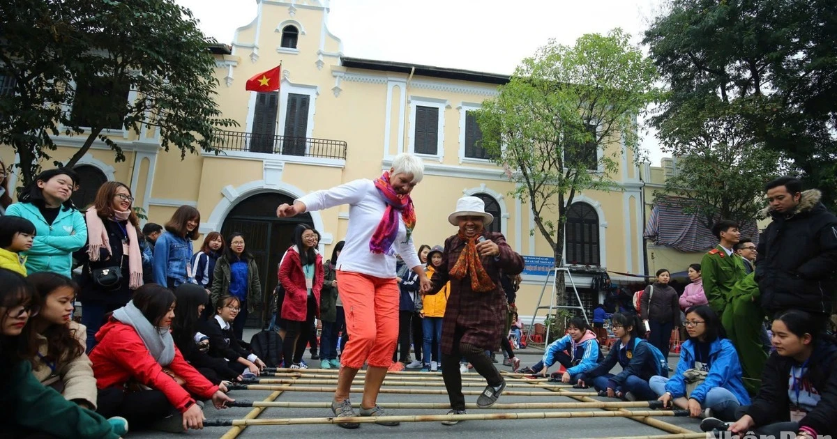 thiet-ke-chua-co-ten-167-3795-2454.jpg