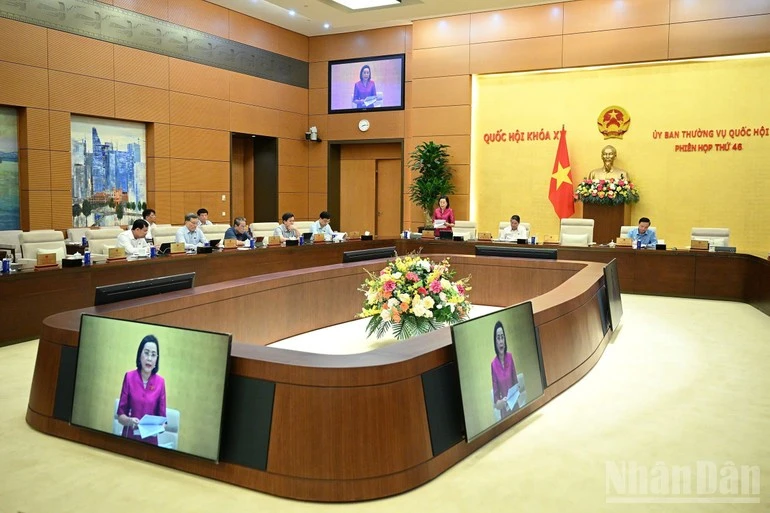 Quang cảnh phiên họp ngày 6/6 của Ủy ban Thường vụ Quốc hội cho ý kiến về dự thảo Hướng dẫn. (Ảnh: DUY LINH)