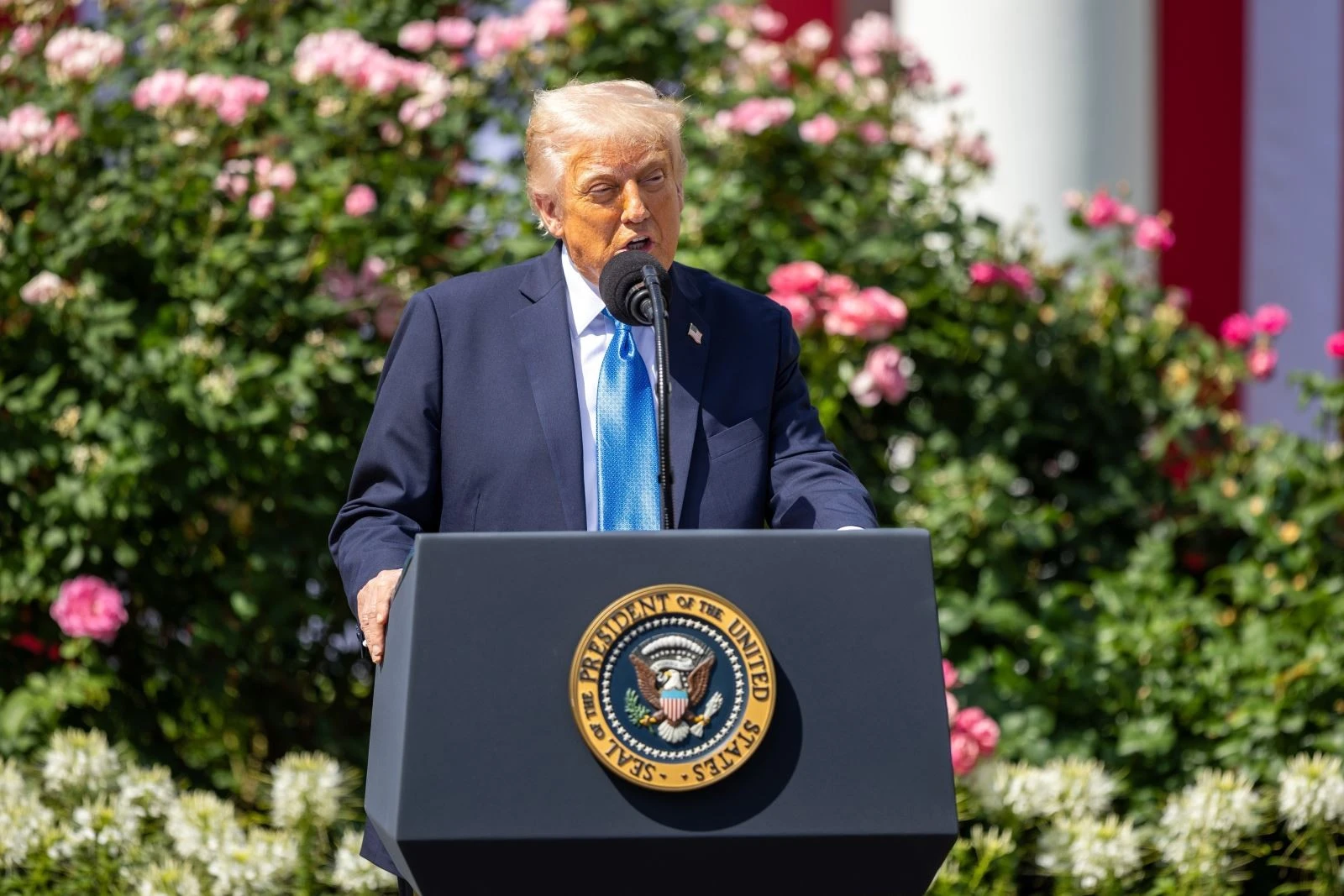 Tổng thống Mỹ Donald Trump phát biểu tại Nhà Trắng ở Washington, DC. Ảnh: THX/TTXVN