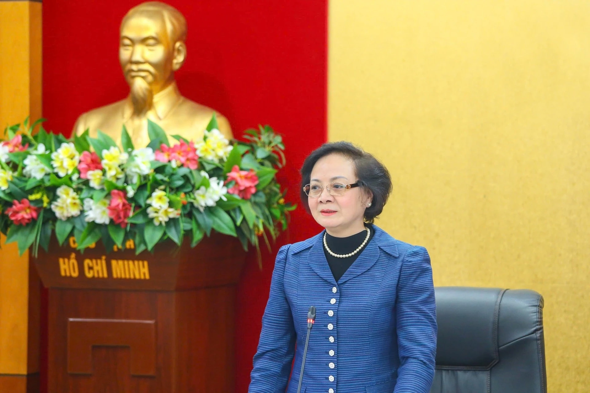 Bộ trưởng Phạm Thị Thanh Trà yêu cầu các đơn vị cần tập trung chuẩn bị kỹ lưỡng các nội dung phục vụ Kỳ họp thứ 9 của Quốc hội.