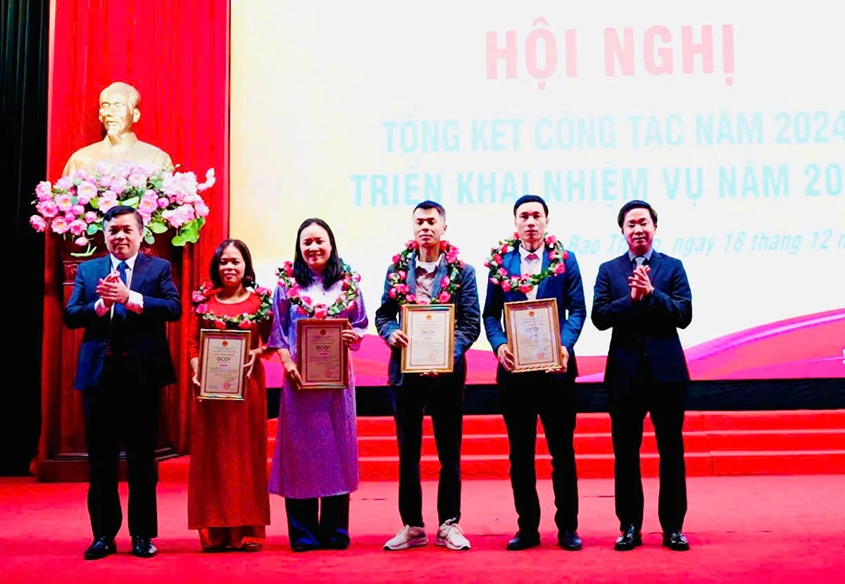 trao-thu-ng.jpg