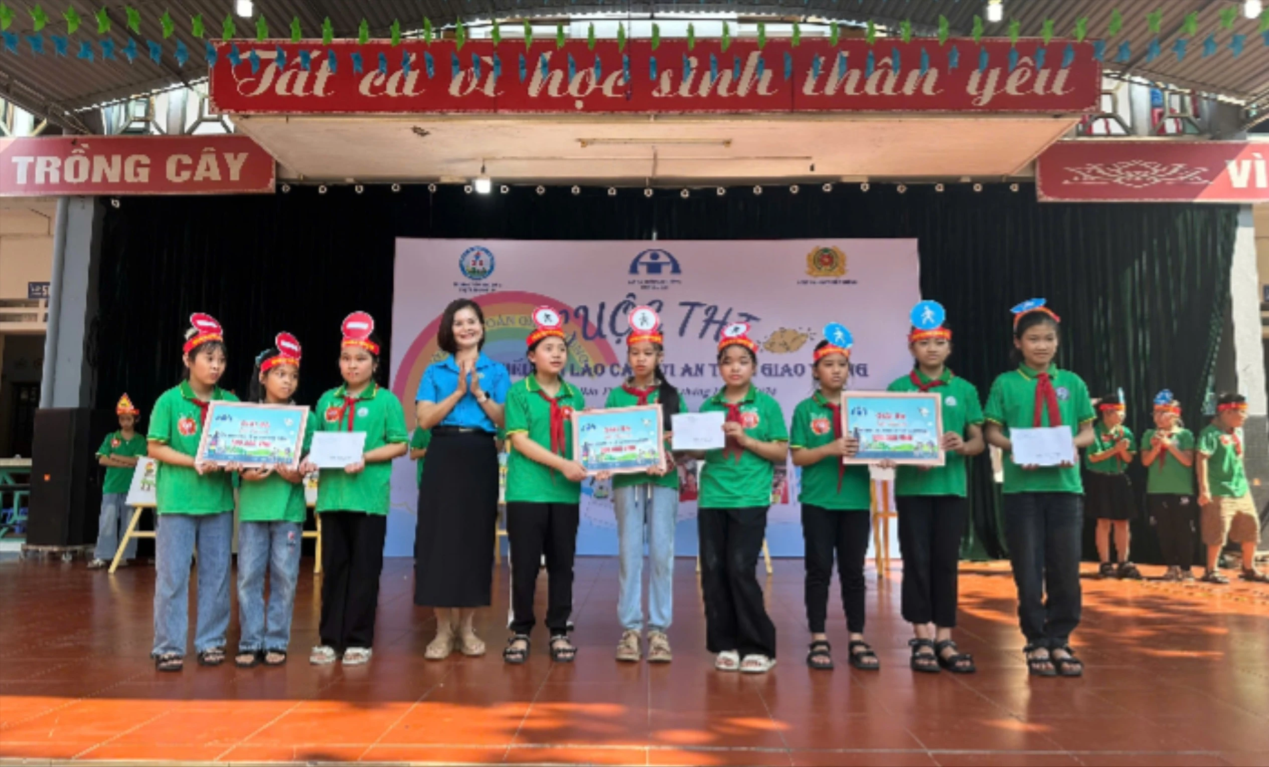 giai-3-ve-tranh-6478.jpg