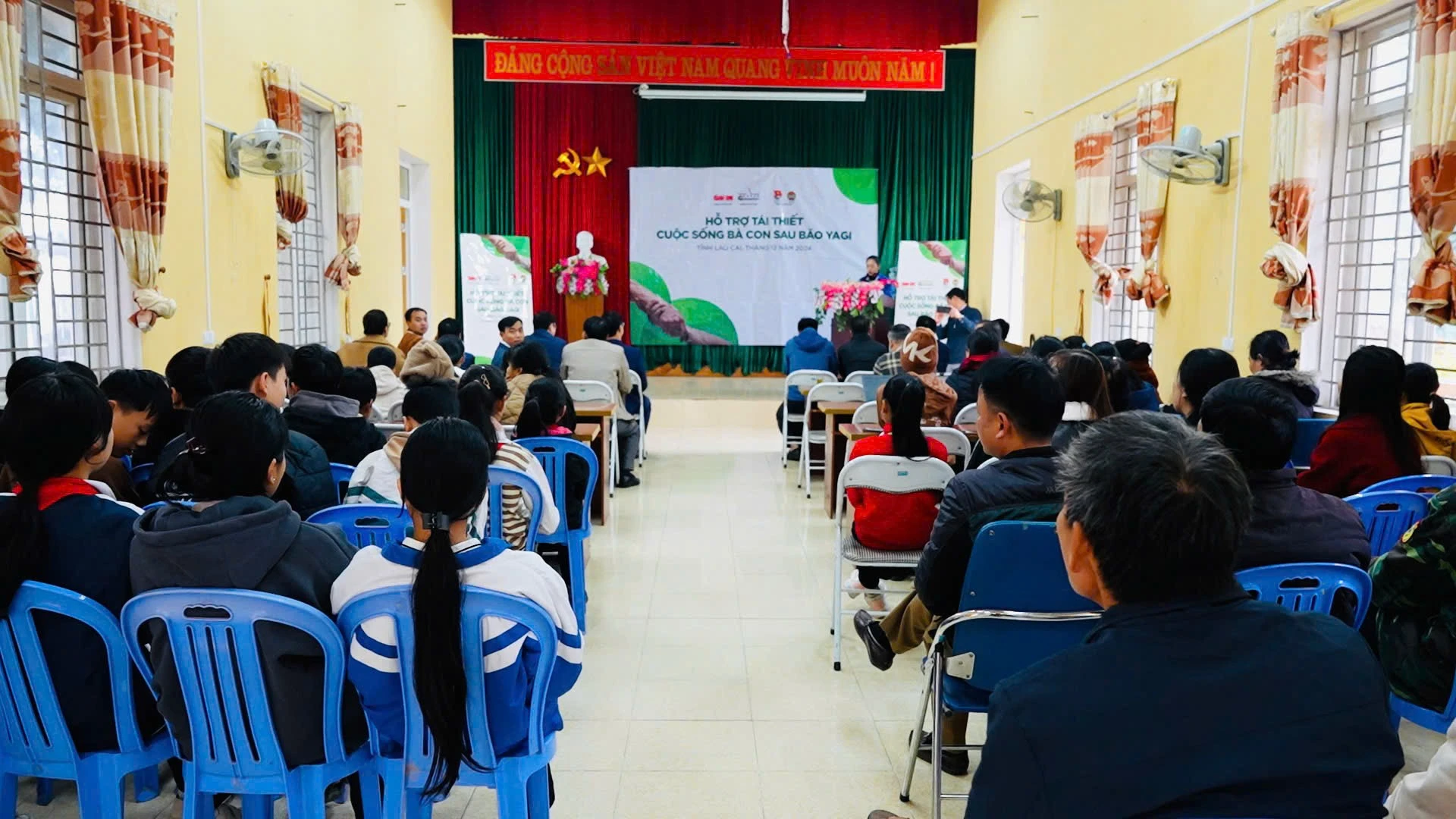 anh-1-ho-tro-sinh-ke.jpg