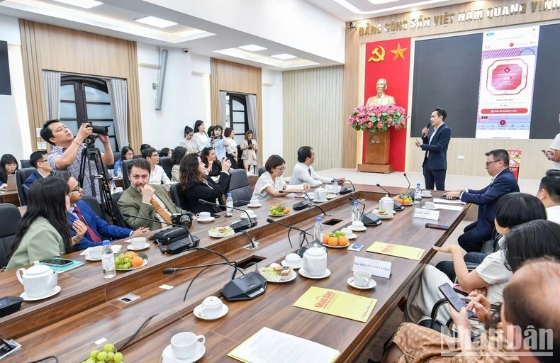 Tổng Giám đốc Phygital Labs nói về bảo mật thông tin du khách.
