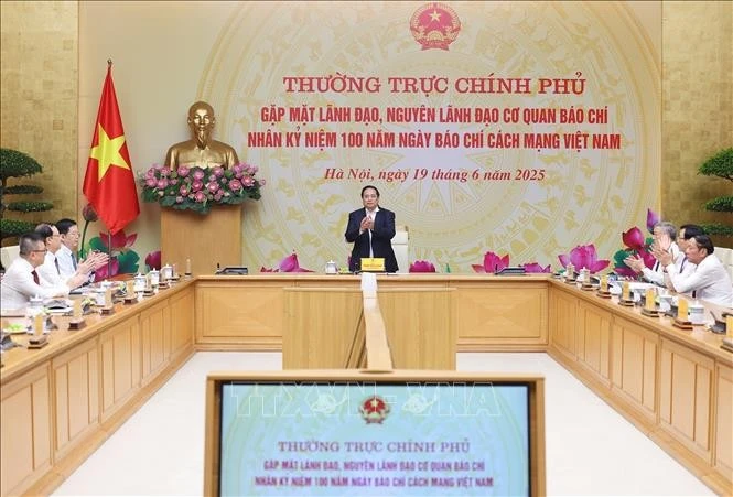 Thủ tướng Phạm Minh Chính chủ trì cuộc gặp của Thường trực Chính phủ với lãnh đạo, nguyên lãnh đạo các cơ quan báo chí.