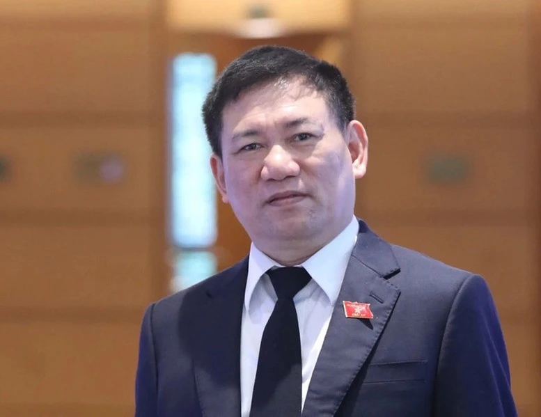 Phó Thủ tướng Chính phủ Hồ Đức Phớc, ủy viên Ban Thường vụ Đảng ủy Chính phủ.