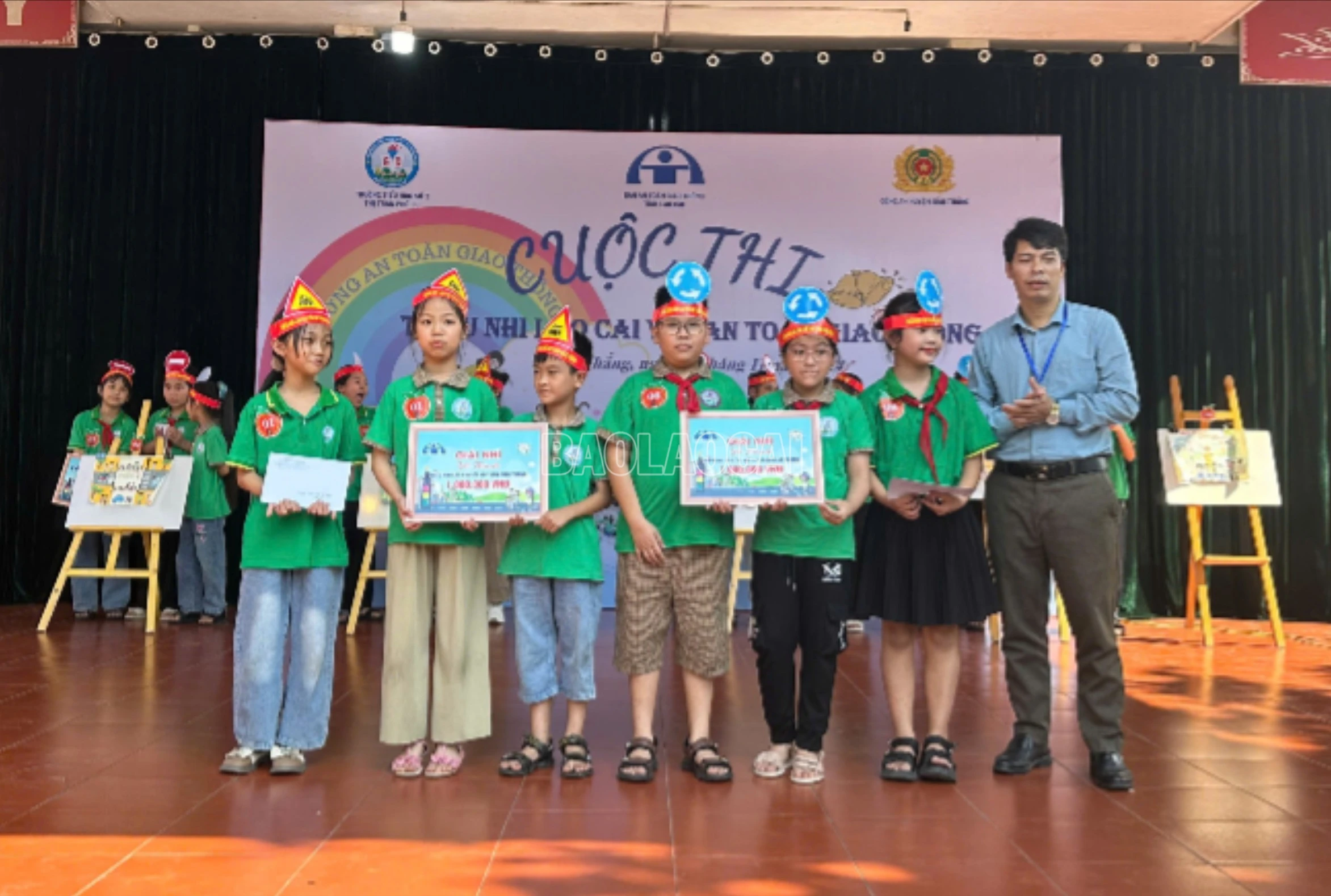 baolaocai-c_giai-nhi-ve-tranh-9476.jpg