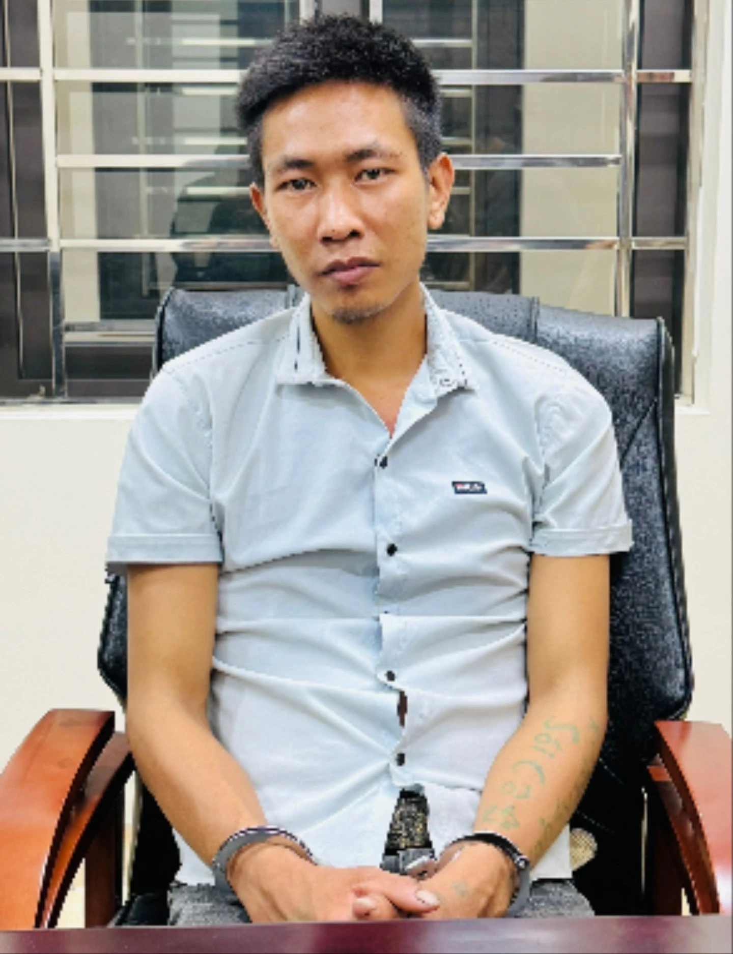 anh-3-doi-tuong-phan-go-do-8817.jpg