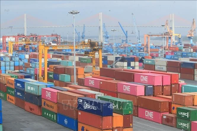 Hàng hóa xuất, nhập khẩu qua cảng Hải Phòng. Ảnh minh họa: An Đăng/TTXVN