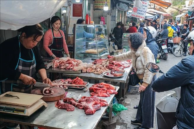 Tăng cường quản lý giá, ổn định thị trường sau Tết và năm 2025. Ảnh minh họa: Hoàng Hiếu/TTXVN