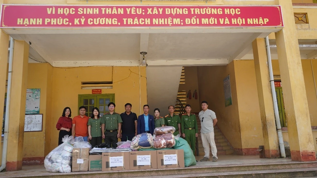 may-tinh-4-8003.jpg