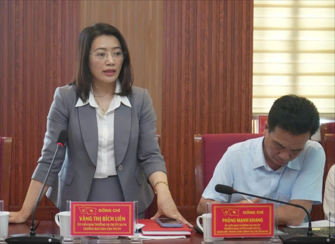 ba-vang-thi-bich-lien-uv-btv-thi-uy-truong-ban-dan-van-thi-uy-phat-bieu-tai-cuoc-hop-voi-cong-an-tinh-lao-cai-ve-dam-bao-an-ninh-trat-tu-tren-dia-ban-thi-xa-sa-pa-nam-2025-8828.jpg