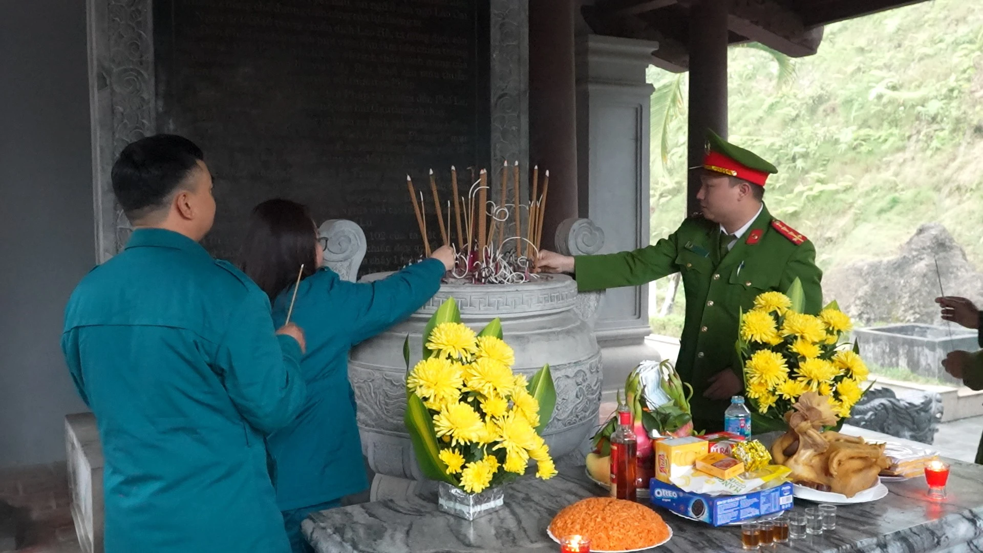 nhan-dan-dang-huong-1.jpg