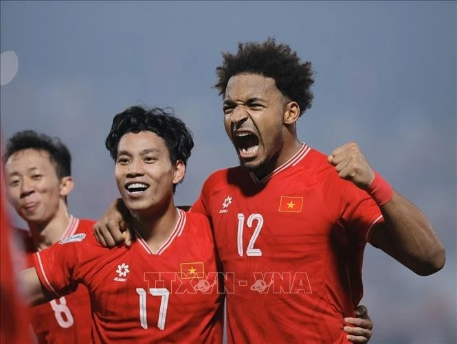 Phút 59, Xuân Son ghi bàn mở tỷ số 1-0 cho Đội tuyển Việt Nam. Ảnh: Minh Quyết/TTXVN