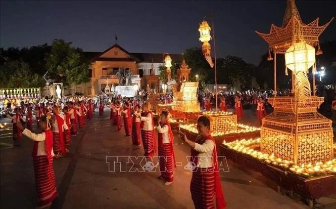 Điệu múa truyền thống của người dân Thái Lan. Ảnh: TTXVN phát