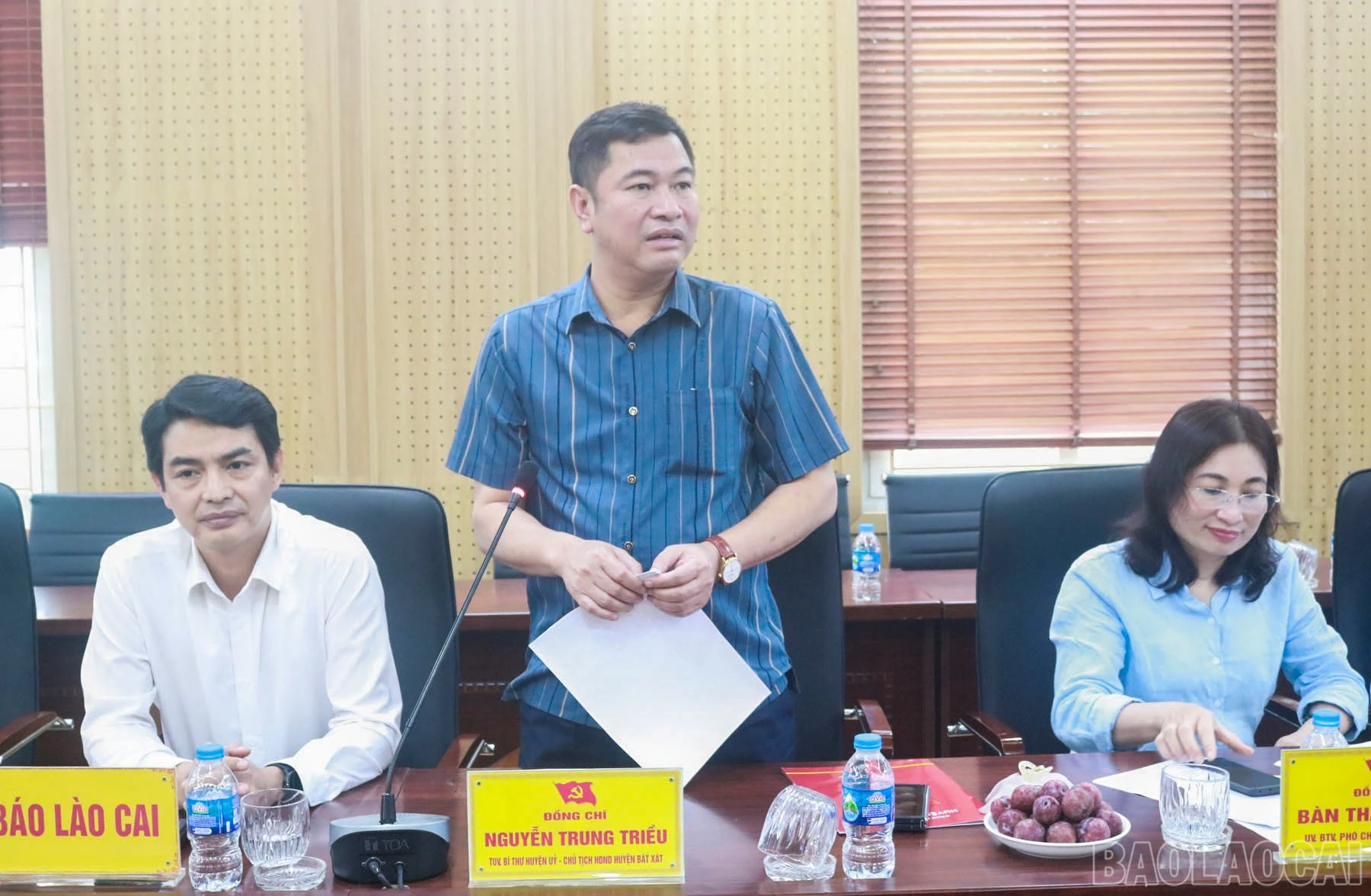 baolaocai-br_lanh-dao-huyen-bat-xat-phat-bieu-chuc-mung.jpg
