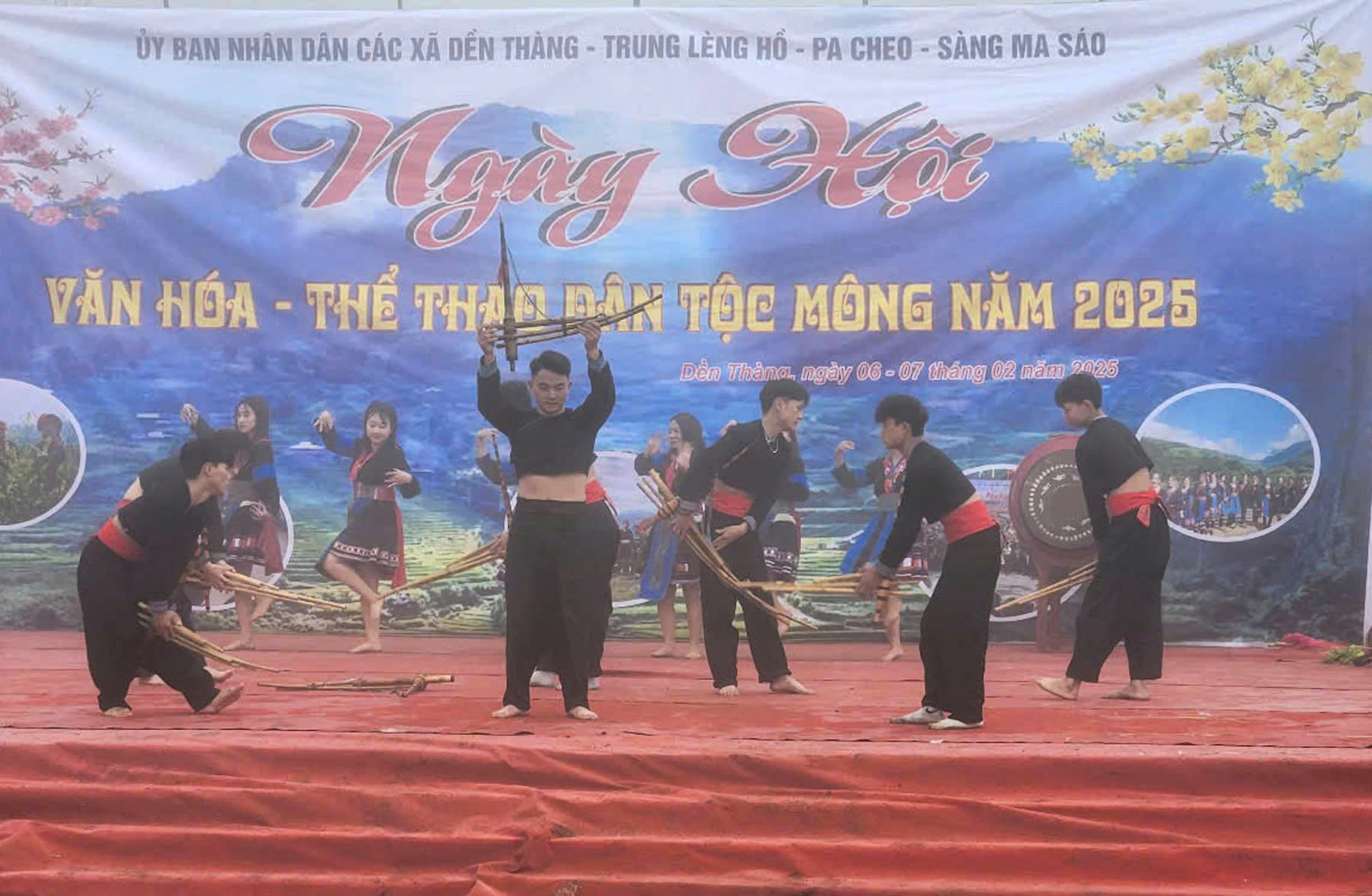 van-nghe-dac-sac-tai-ngay-hoi.jpg